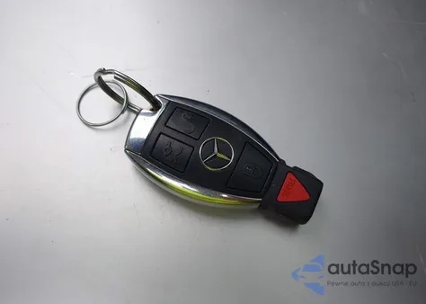 2011 Mercedes-Benz E 350 4Matic из США, поврежденный, VIN WDDHF8HB9BA427458